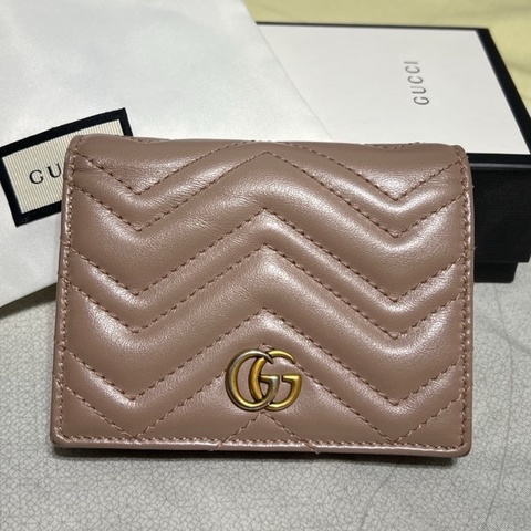 GUCCI裸色短夾