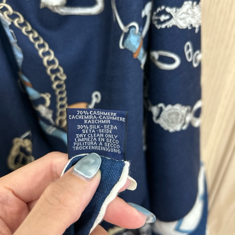 Hermes 140cm x 140cm 大圍巾 （匹肩）70% 喀什米爾 30%絲 超極親膚舒服-15