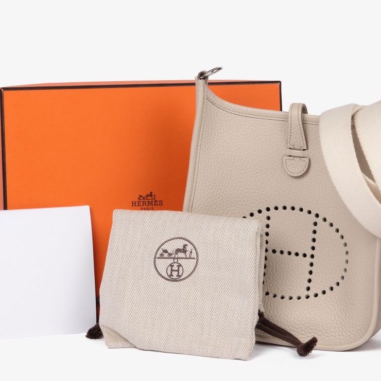 全新 HERMÈS 愛馬仕 Mini Evelyne 16 Amazone 8L 冰川白 Beton Clemence小牛皮 銀扣 K刻 2025年-4