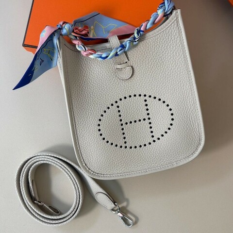 Hermes mini evelyne 冰川白