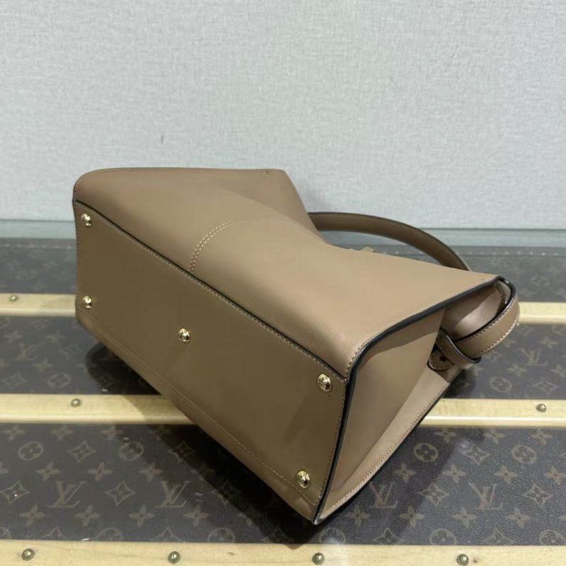 ✨FENDI Peekaboo銀扣手提肩背包30*24*15 98新配件塵袋-2