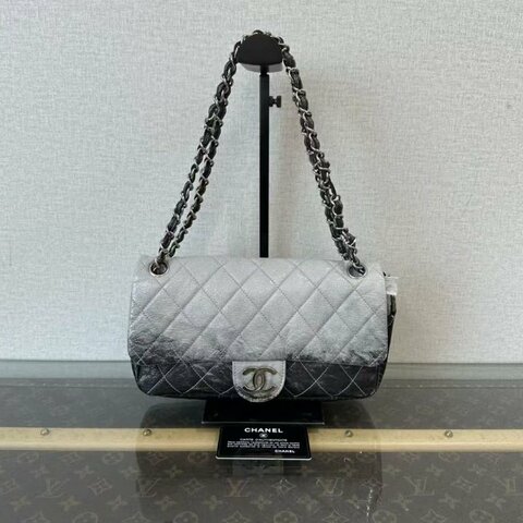 ✨CHANEL 漸變水墨CF銀扣菱格紋24*14*5.5  98新配件塵袋保卡