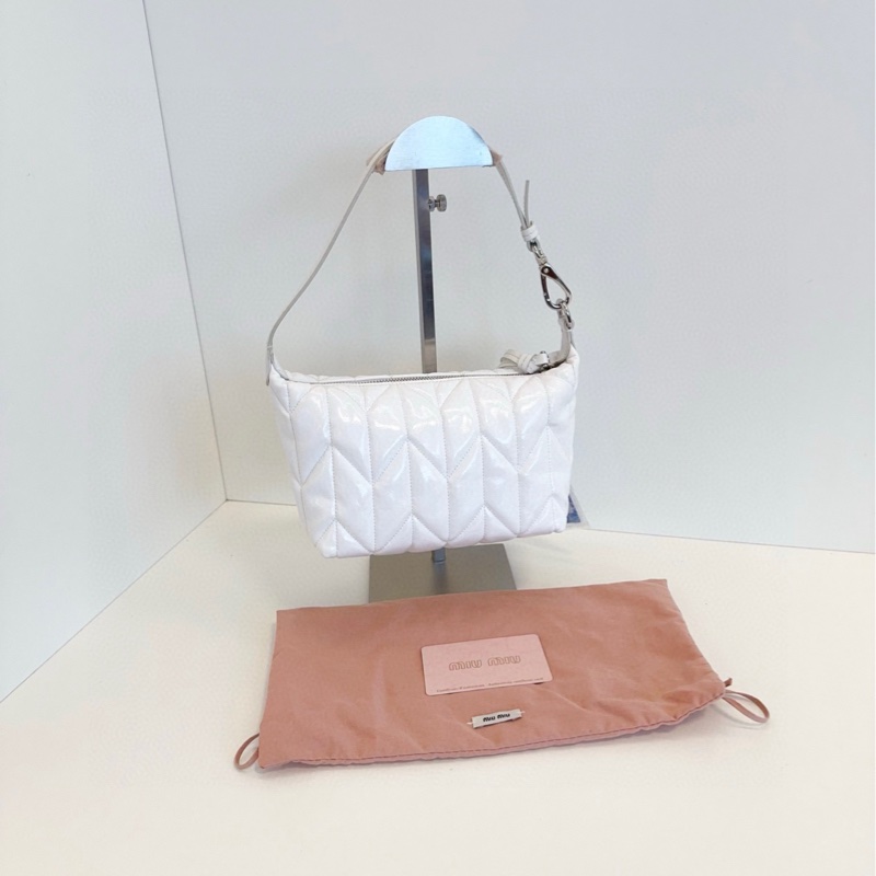 Miu Miu hobo 新款小飯盒包-1