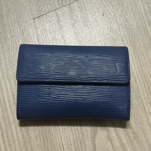 Lv 長夾