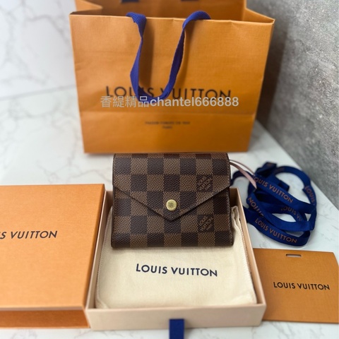 💗香緹國際精品💗  LV 棋盤格金扣短夾 粉內裡 💓