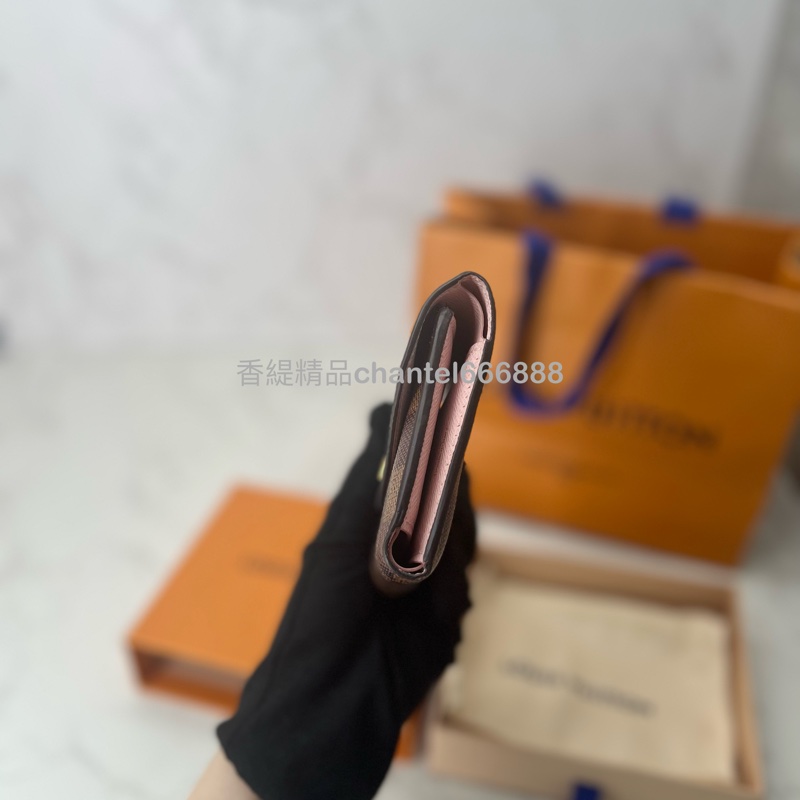 💗香緹國際精品💗  LV 棋盤格金扣短夾 粉內裡 💓-3