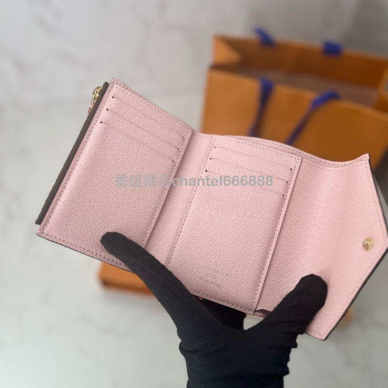 💗香緹國際精品💗  LV 棋盤格金扣短夾 粉內裡 💓-6
