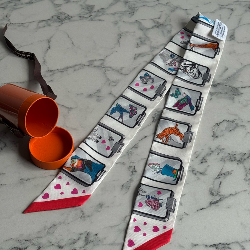 Hermes白底灰格內動物Twilly-2