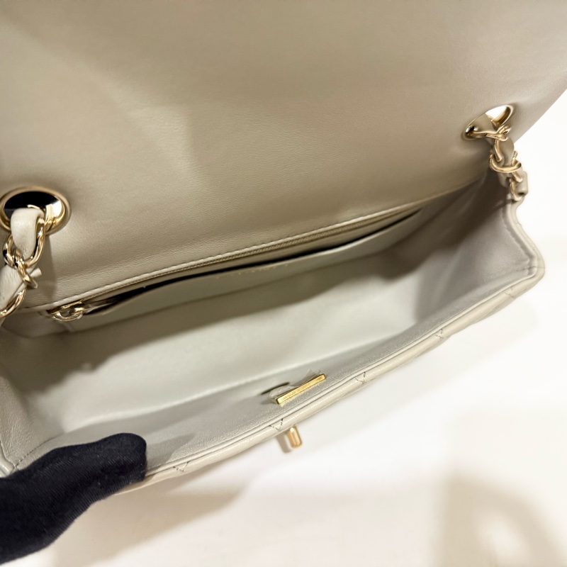 CHANEL灰色羊皮金釦CF20 A69900-9