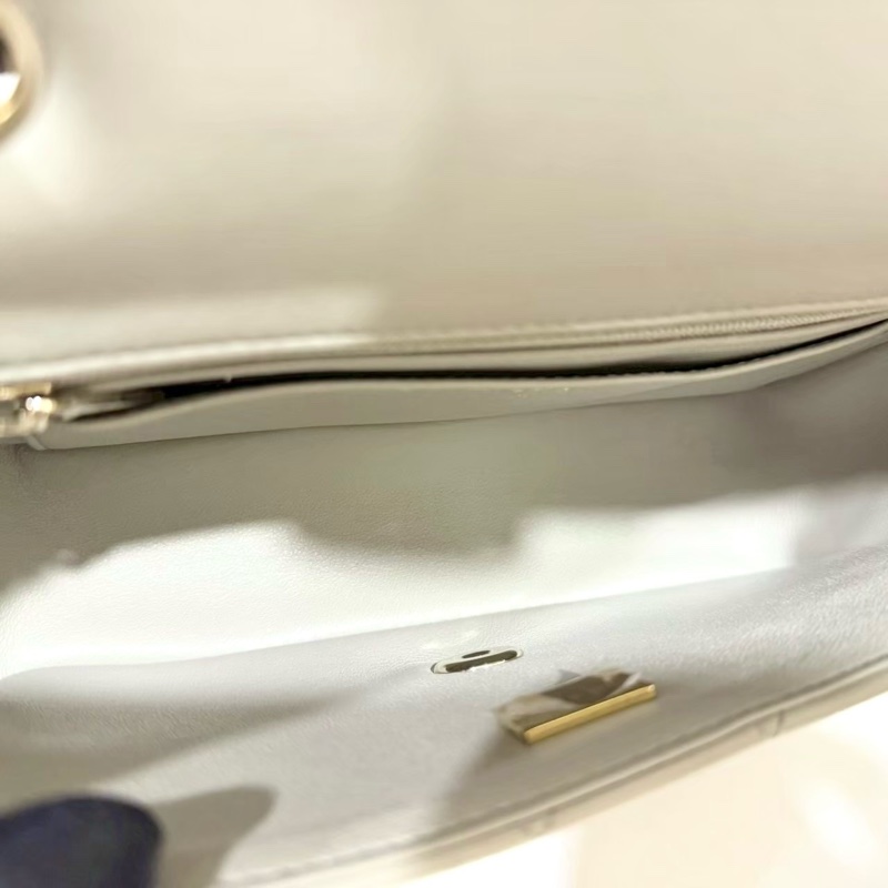 CHANEL灰色羊皮金釦CF20 A69900-9