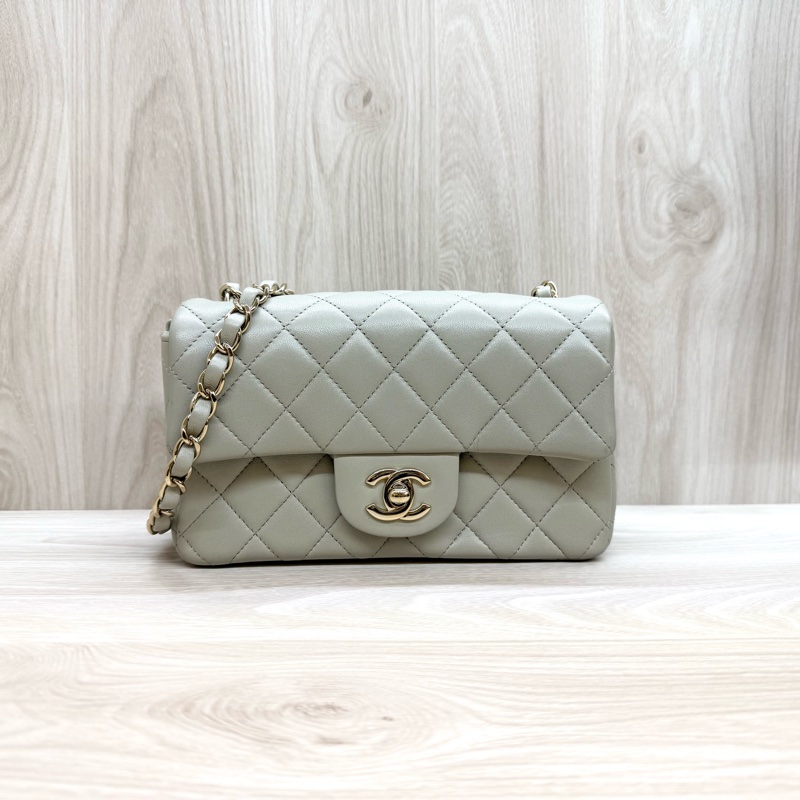 CHANEL灰色羊皮金釦CF20 A69900-2