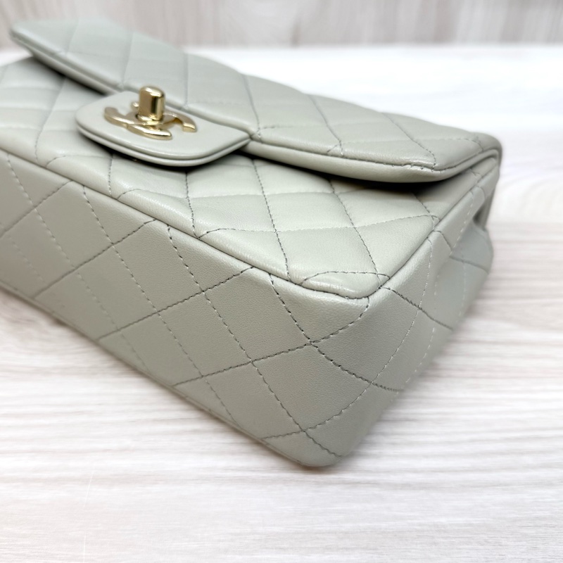 CHANEL灰色羊皮金釦CF20 A69900-19