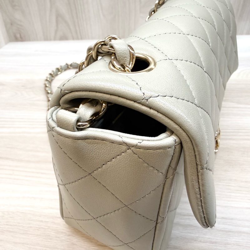 CHANEL灰色羊皮金釦CF20 A69900-21