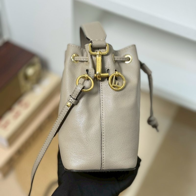 🏷Fendi.抽繩小水桶-3