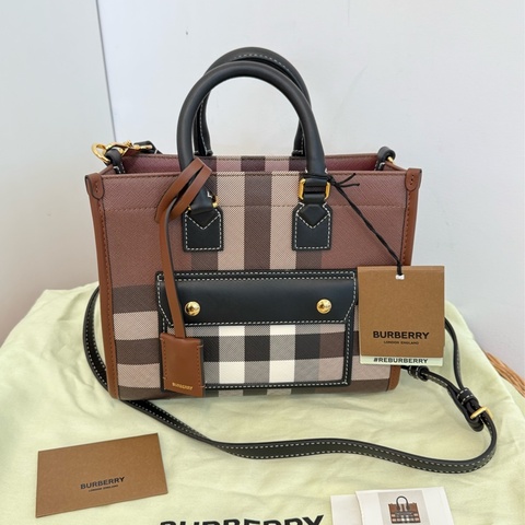 全新BURBERRY黑咖格紋帆布迷你Freya托特包手提肩背包8069661