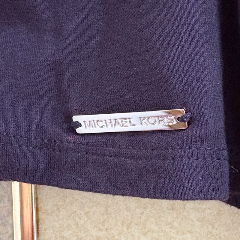 Michael Kors 正品深紫色柔軟棉質紐結設計款上衣 S-M適穿-10
