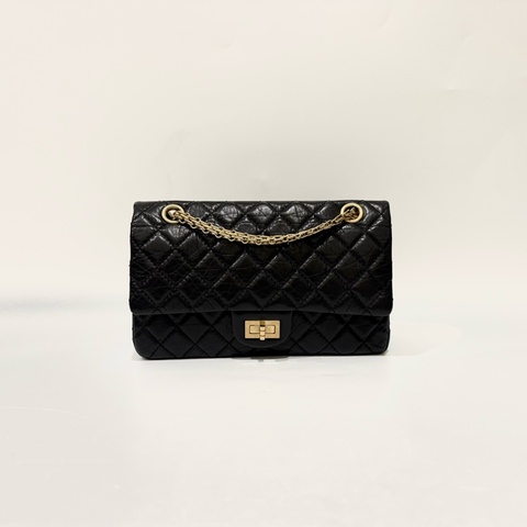 Chanel黑色復古金釦揉製牛皮2.55 24CM側背包A37586
