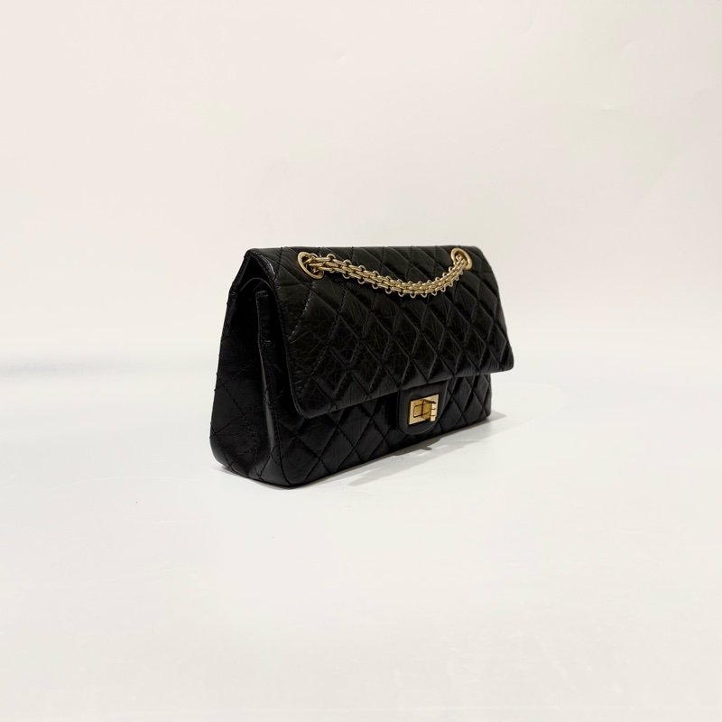 Chanel黑色復古金釦揉製牛皮2.55 24CM側背包A37586-3