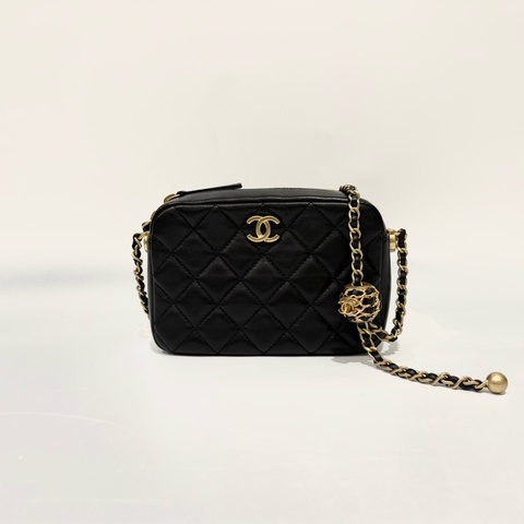 CHANEL黑色羊皮金釦核桃金球相機包AS3258