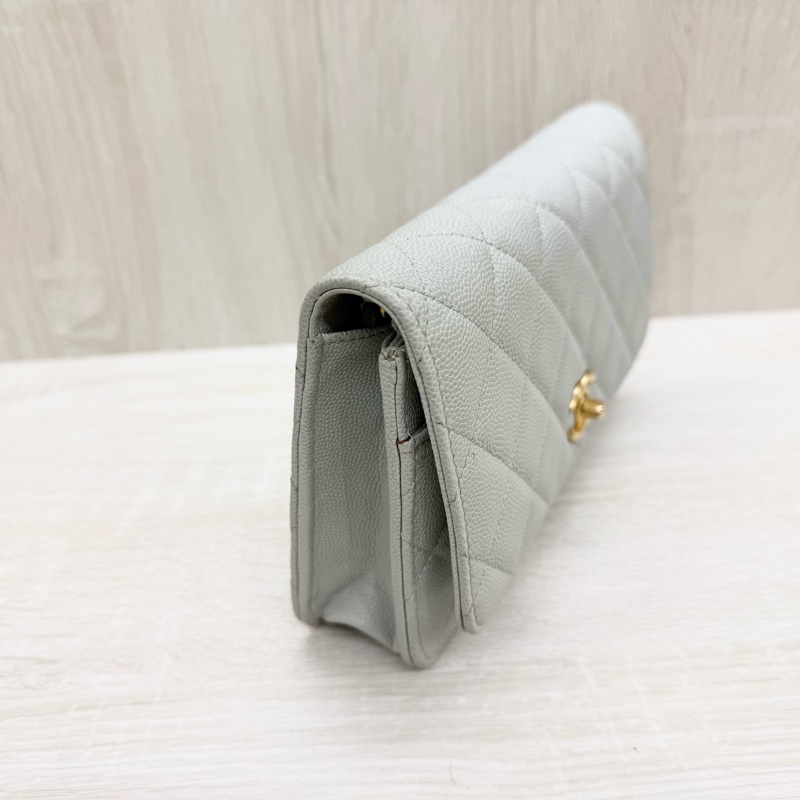 CHANEL 淺灰色荔枝皮金釦金幣WOC/AP3113-4