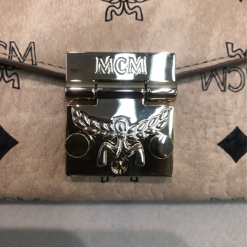 MCM 奶茶色WOC XB317-11