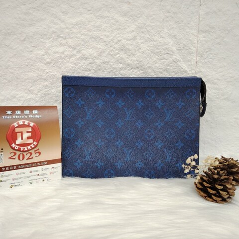 LV POCHETTE VOYAGE 深藍色 老花 塗層帆布拼牛皮 中號 洗漱包