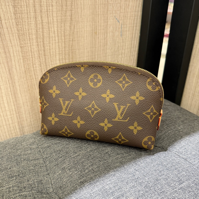 未使用 LV M47515 PM 小號老花原花拉鍊化妝包 收納包盥洗包-2