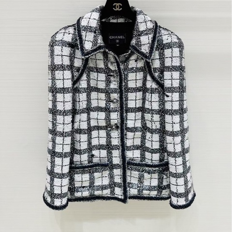 ⭐️ Chanel Jacket 外套