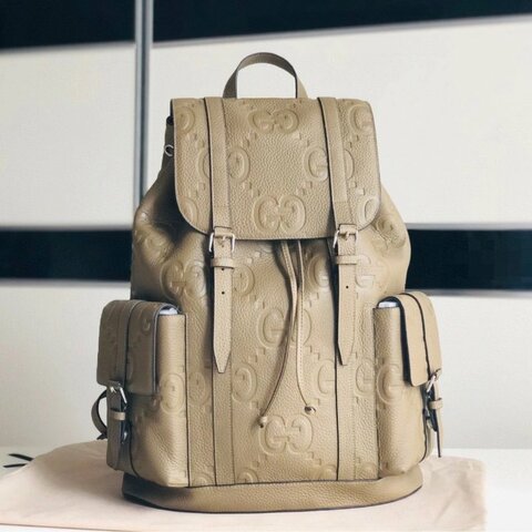 Gucci 經典雙g老花壓紋卡其色後背包 全新 配件塵袋
