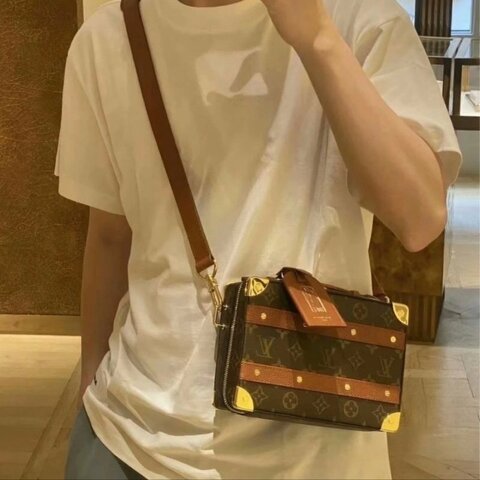 LV NBA聯名款 Handle Trunk 盒子包芯片款 21*15*7 99新配件塵袋
