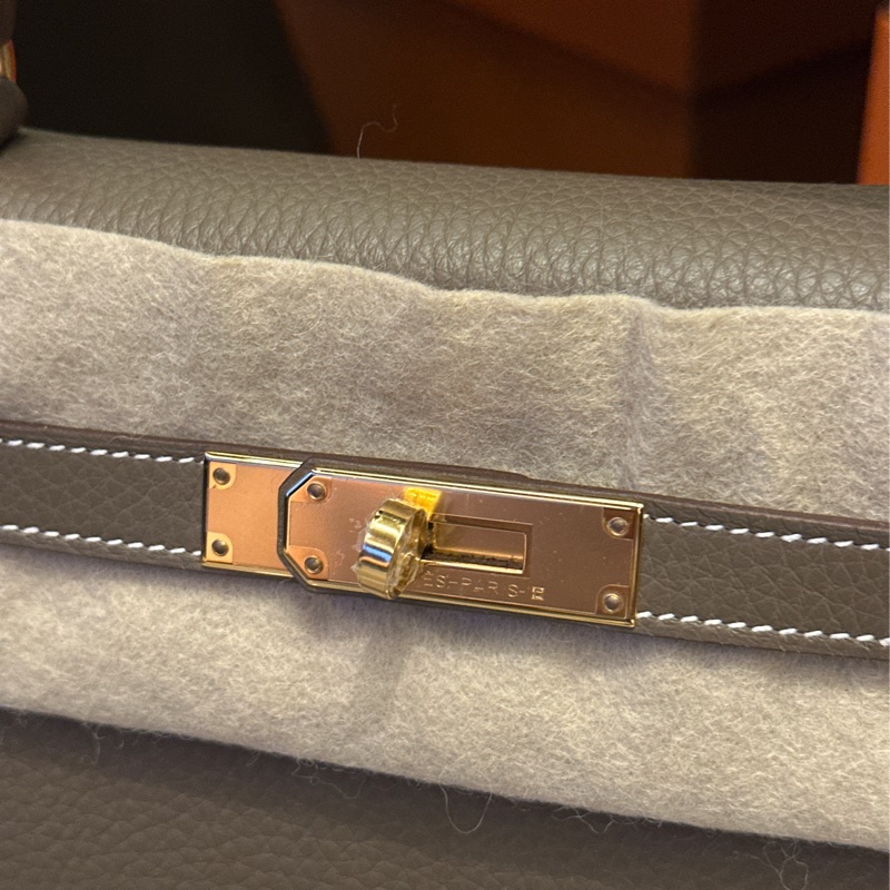 🈶台灣25年購證 #全新全膜 愛馬仕kelly28大象灰 #配件超齊全-8