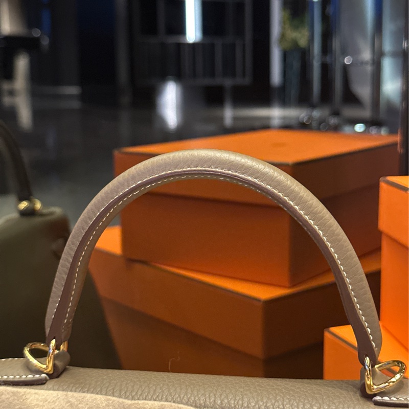 🈶台灣25年購證 #全新全膜 愛馬仕kelly28大象灰 #配件超齊全-9