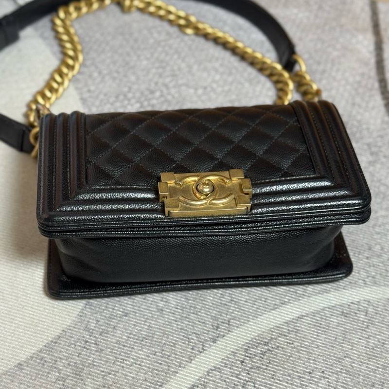 (保留中）（🈶購證🈵全配）Chanel boy 20 黑金 荔枝皮-7