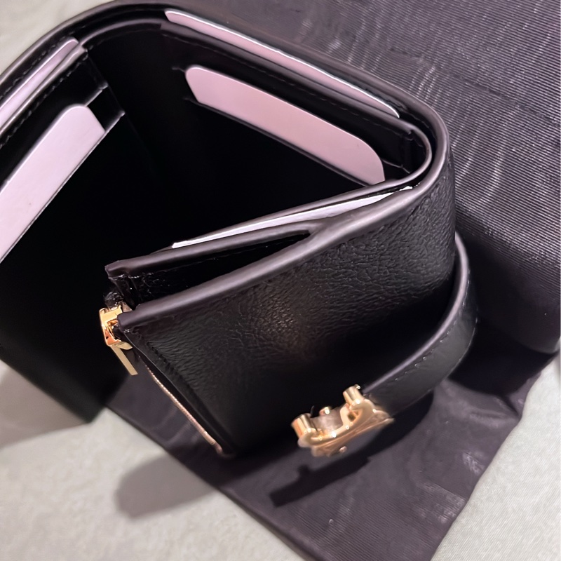 CELINE黑色金釦內拉鏈零錢三折短夾-3