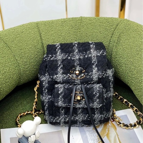 近全新香奈兒Chanel 22k 黑灰粗花毛呢Duma雙肩後背包 小書包