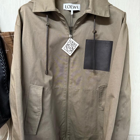 LOEWE連帽夾克
