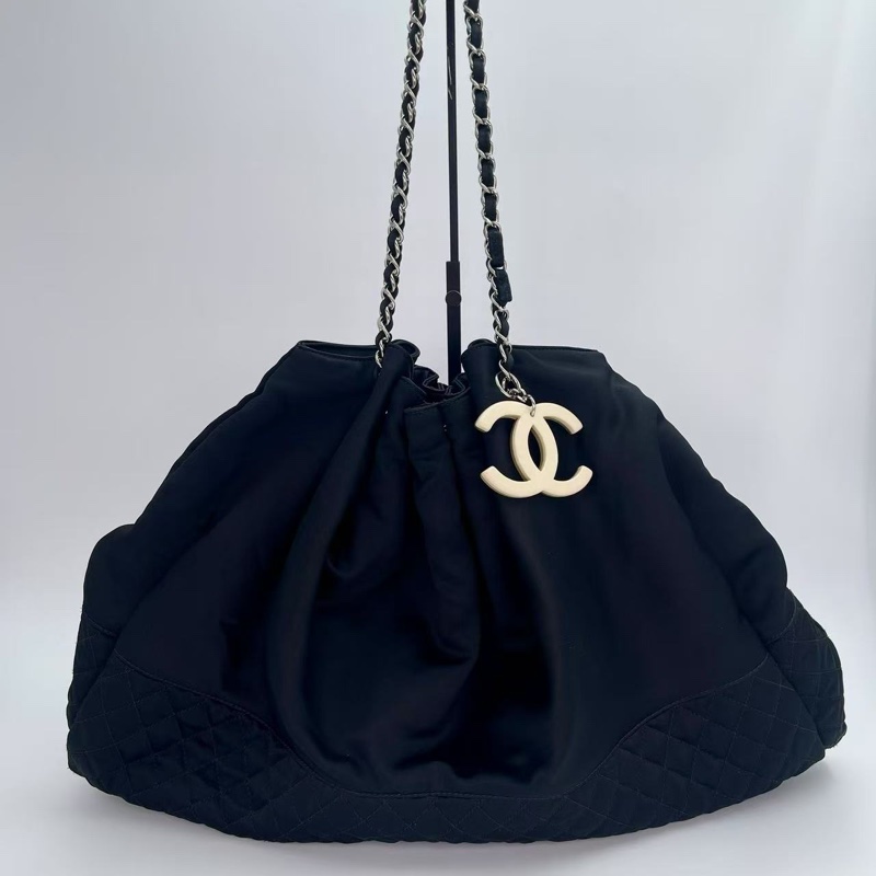 「JL精品代購」9新香奈兒黑色布面束口挂追大號餃子鏈條包-0