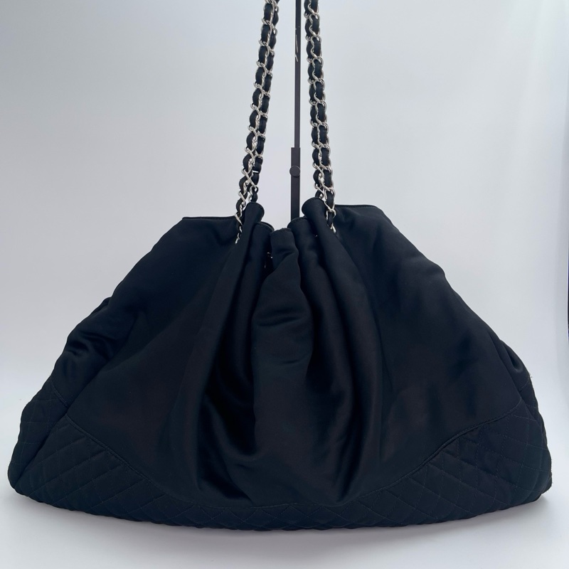 「JL精品代購」9新香奈兒黑色布面束口挂追大號餃子鏈條包-2