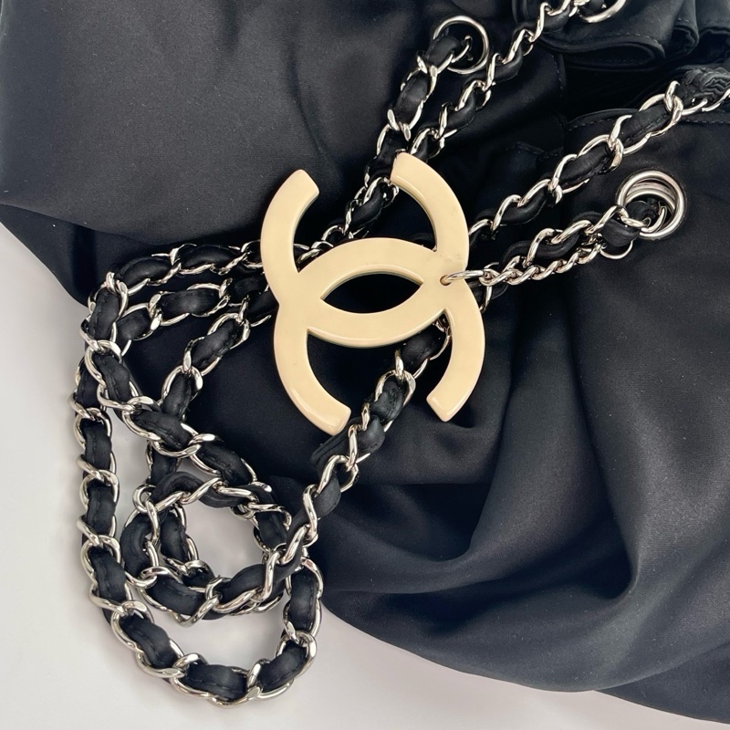 「JL精品代購」9新香奈兒黑色布面束口挂追大號餃子鏈條包-6