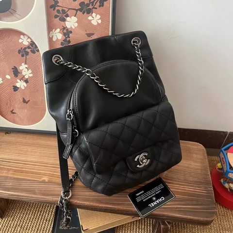 Chanel黑銀全牛皮後背雙肩包 🈶購證 #閒置收藏 #離櫃未使用