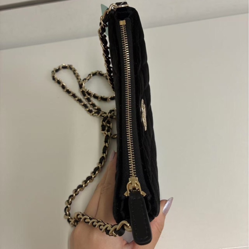 「JL精品代購」香奈兒黑金鑲鑽雙c菱格紋絲絨月牙鏈條包-9