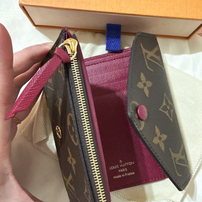 新Lv 經典老花 三摺短夾 LV VICTORINE M62472-0