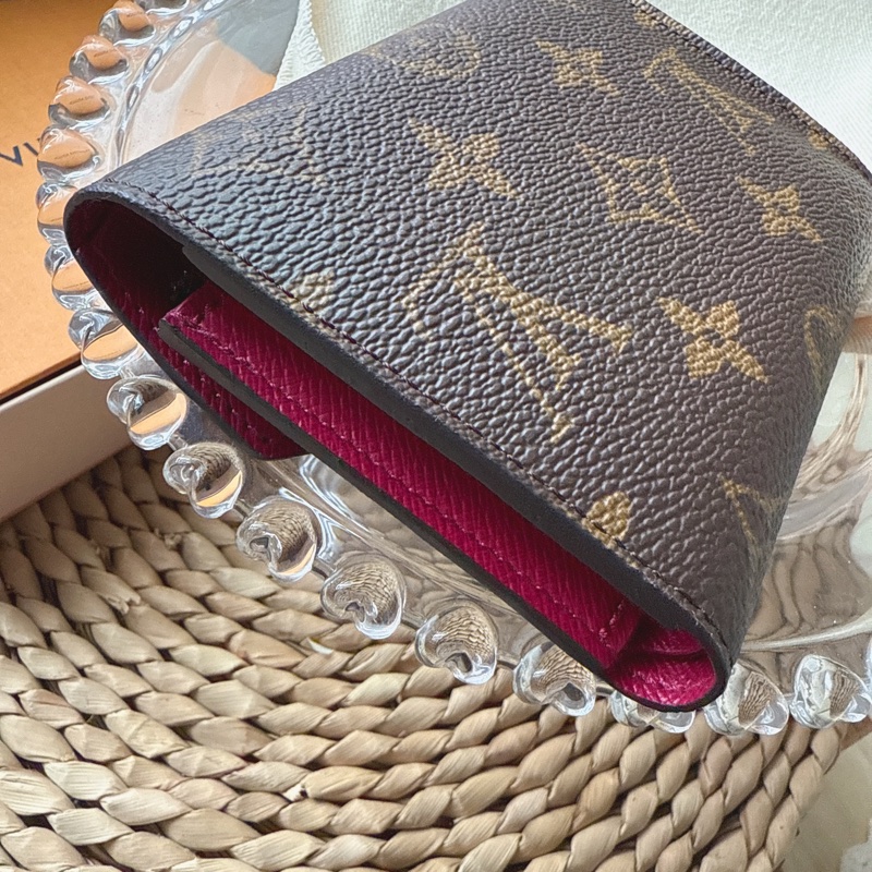 新Lv 經典老花 三摺短夾 LV VICTORINE M62472-7