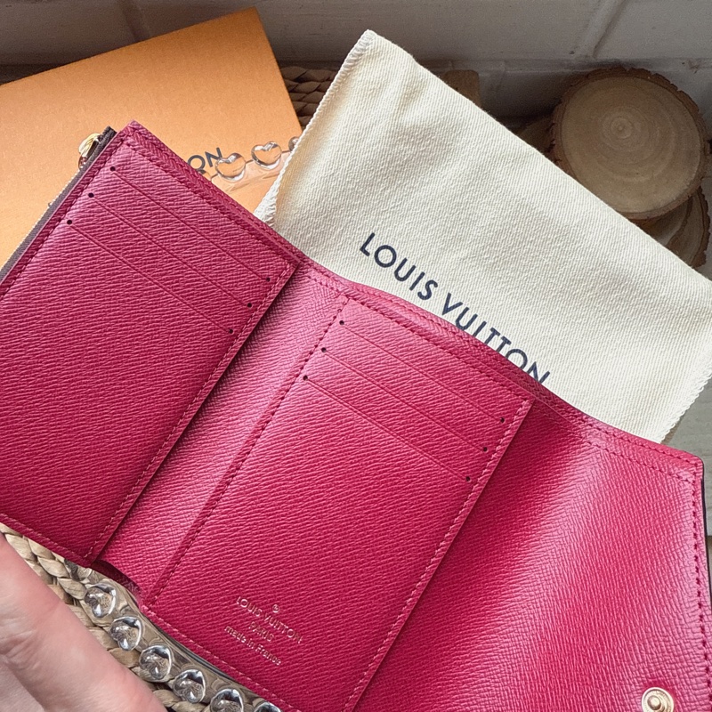 新Lv 經典老花 三摺短夾 LV VICTORINE M62472-12