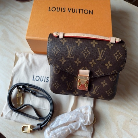 LV 小郵差包 小款 全新