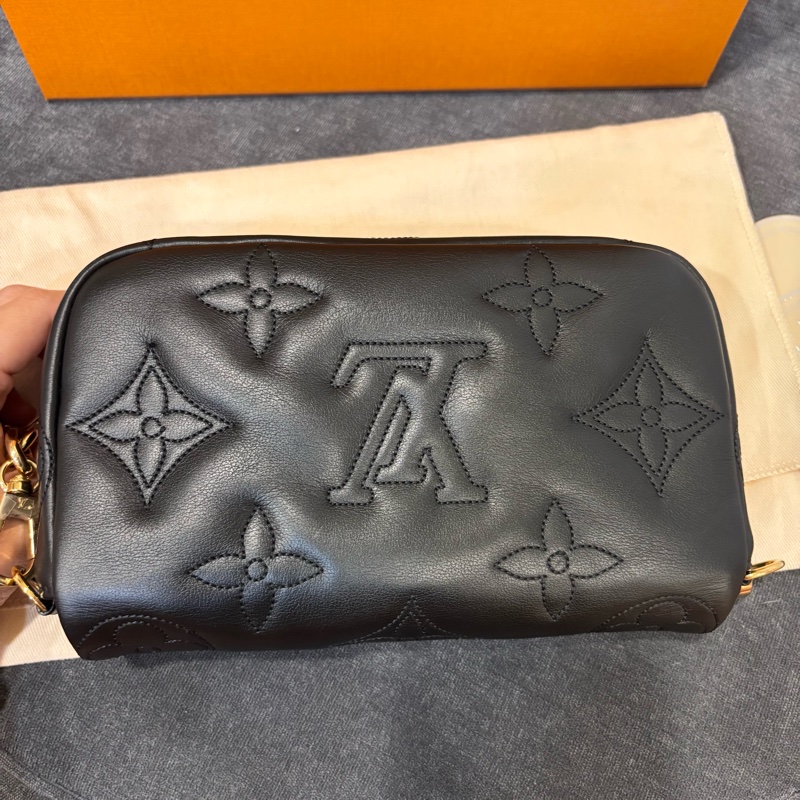 🤩百搭必備款🆕Lv黑色壓紋全牛皮wallet on strap斜挎肩背包-10