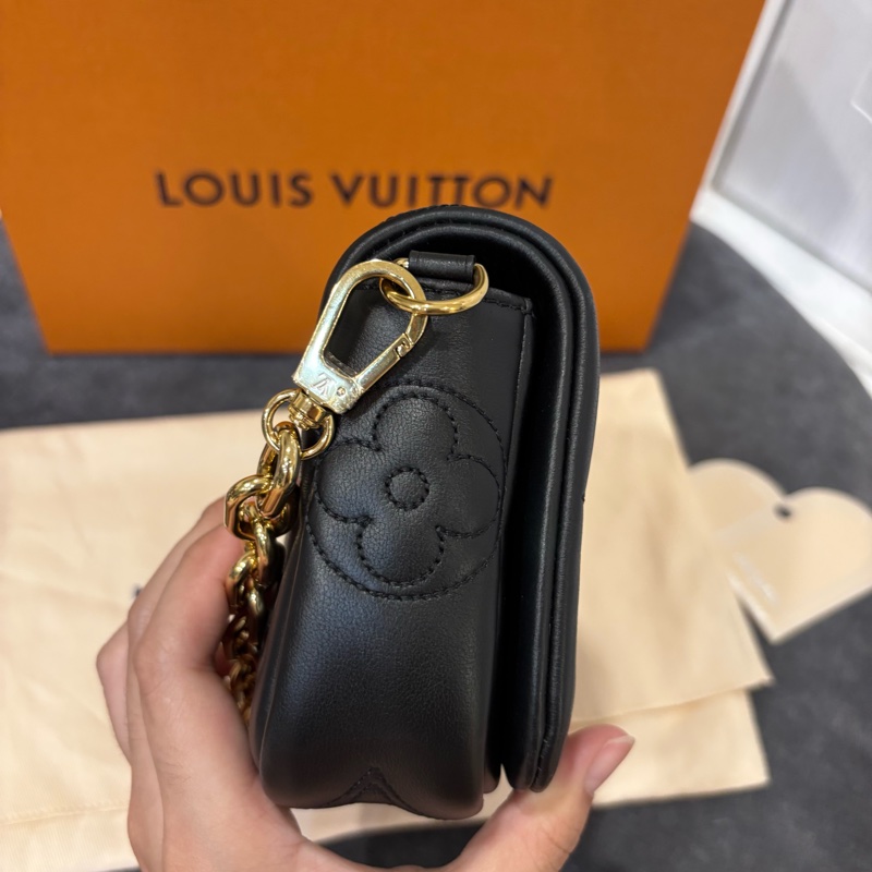 🤩百搭必備款🆕Lv黑色壓紋全牛皮wallet on strap斜挎肩背包-12