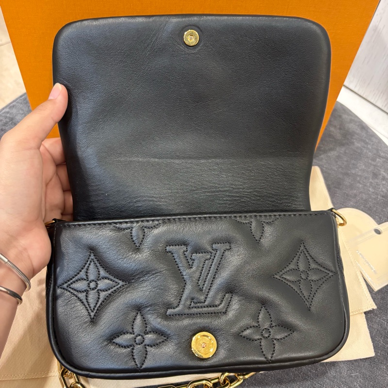 🤩百搭必備款🆕Lv黑色壓紋全牛皮wallet on strap斜挎肩背包-14
