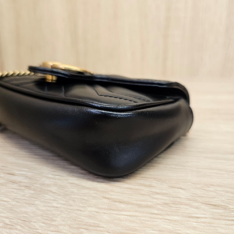 [耐看經典小包❣️] Gucci super mini黑金馬夢斜背包-12