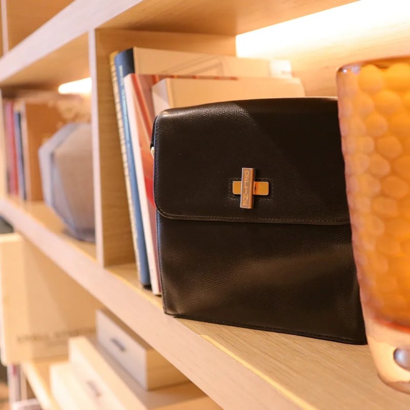 Celine 中古品旋轉扣翻蓋斜孭袋 Vintage手袋-12